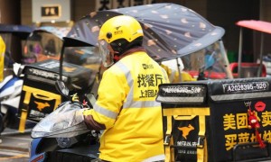 外卖大战让美团Q2经营利润下滑98%，但这还只是开始
